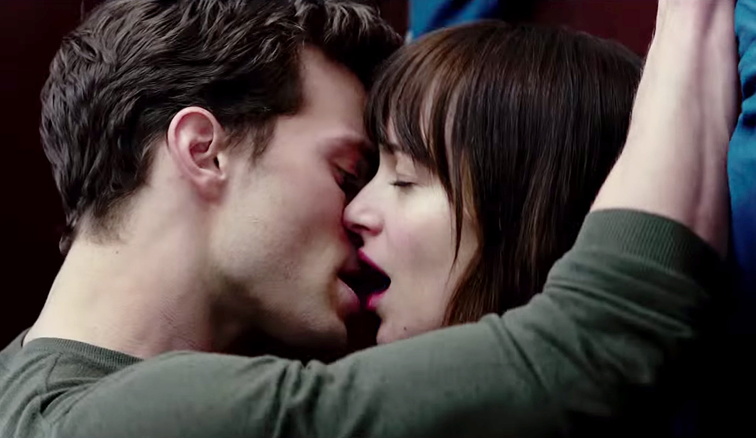 star24-tv-50-shades-of-grey-scene-hot-coupee