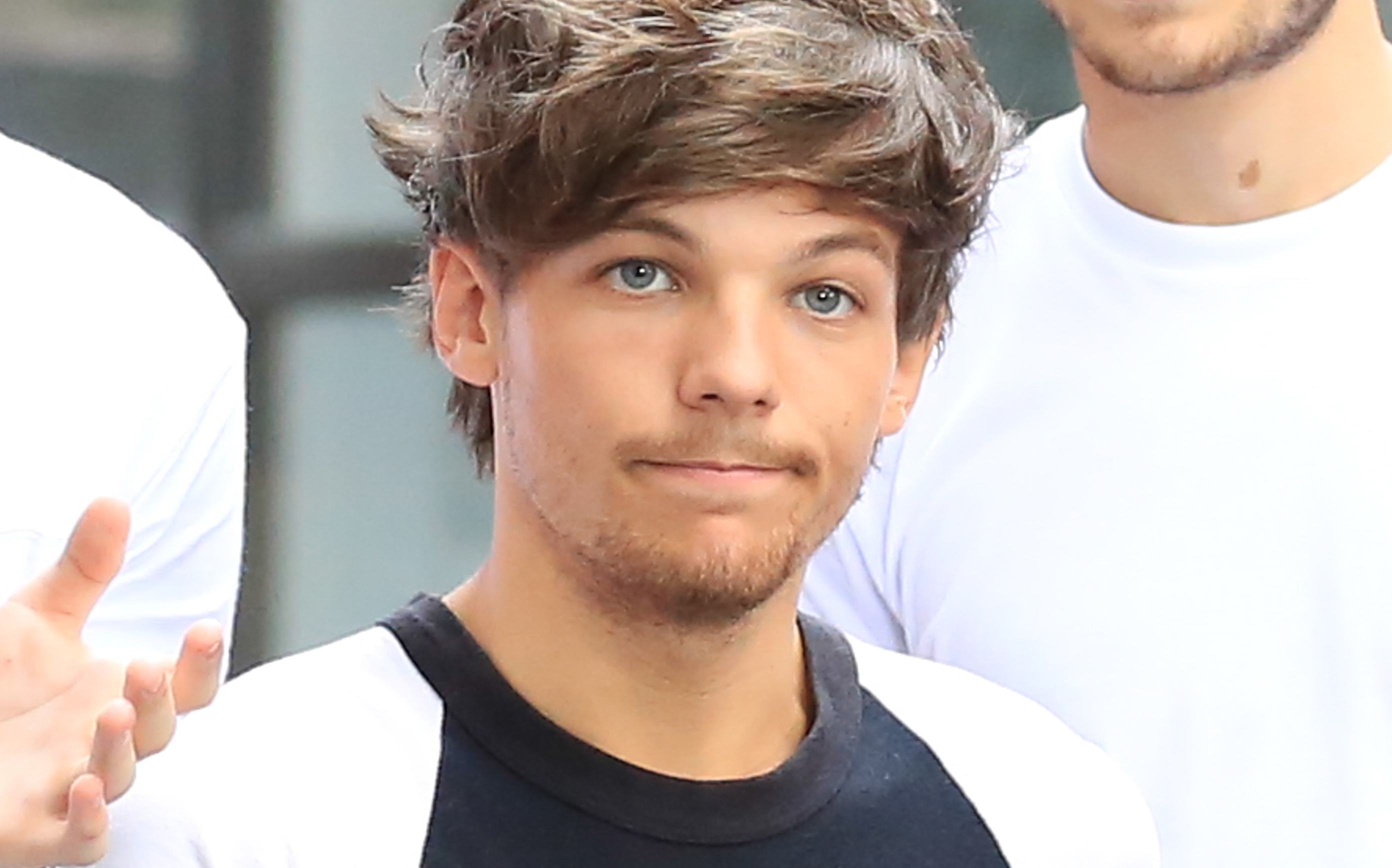 Louis Tomlinson Des One Direction Fait Son Coming Out Star 24