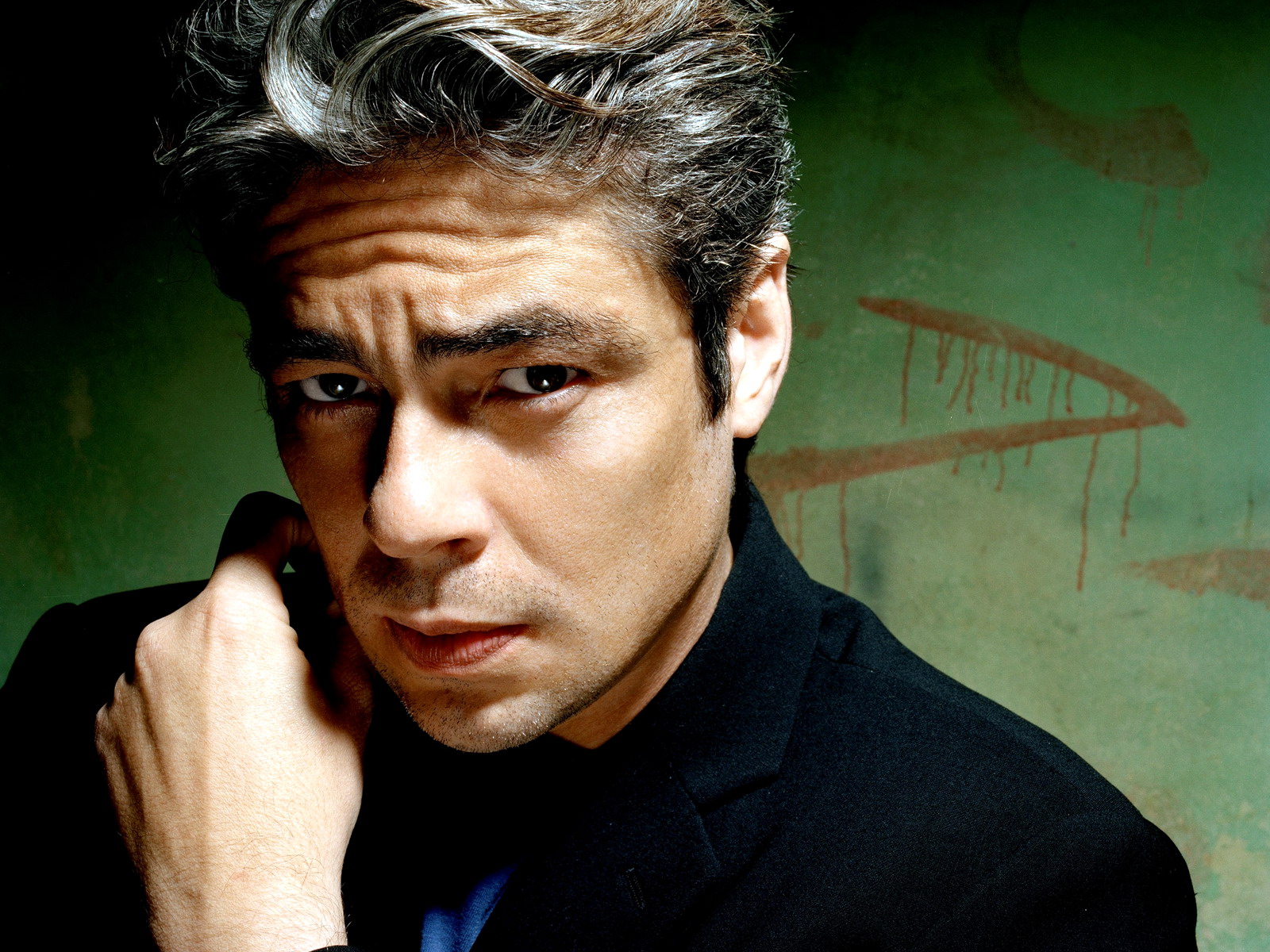 star24-tv-benicio-del-toro-guillermo-france-2-JT (1)