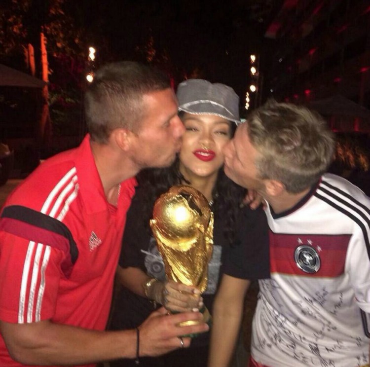 rihanna-coupe-du-monde