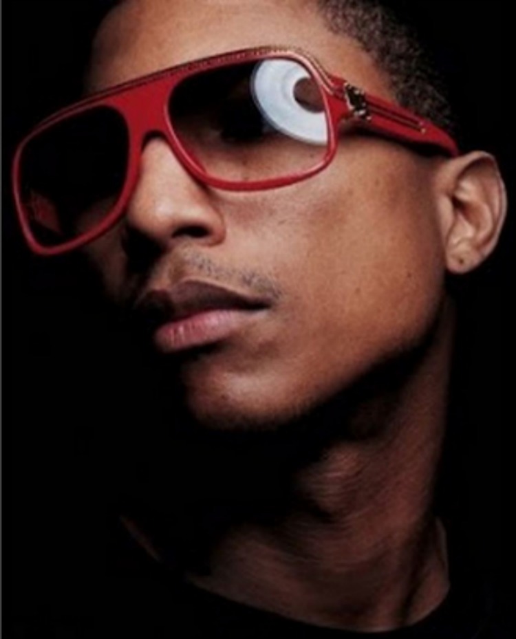 star-24-tv-pharell-vuitton
