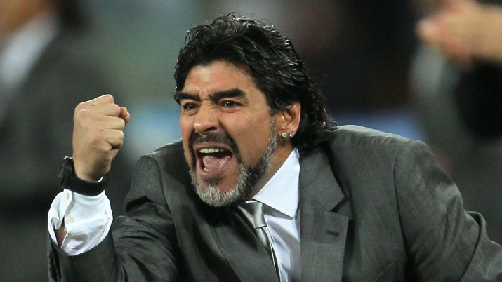 diego-maradona-messi-star-24