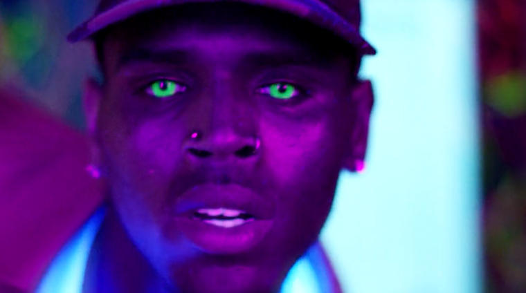 Star-24-tv-chrisbrown-liquor
