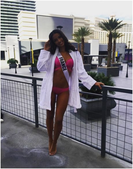 Photos-Miss-Univers-Flora-Coquerel-divine-en-bikini-!_portrait_w674