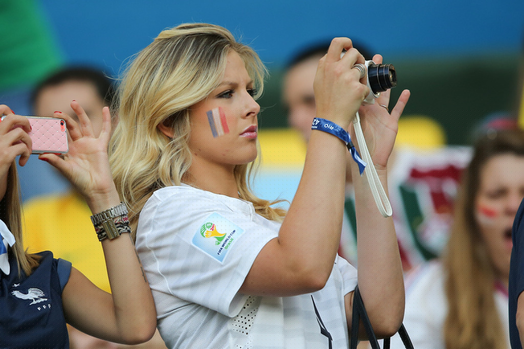 Camille-Tytgat-la-compagne-de-Raphael-Varane-a-Rio-de-Janeiro-le-25-juin-2014_exact1024x768_l