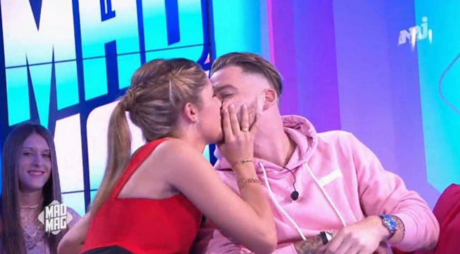 les_anges_8_coralie_et_raphael_sur_le_plateau_du_mad_mag