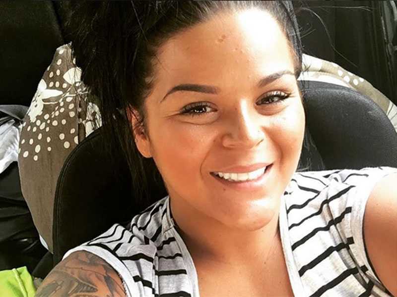 Sarah-Fraisou-Les-Anges-8-devoile-une-photo-d-elle-enfant-et-affole-Snapchat-Photos