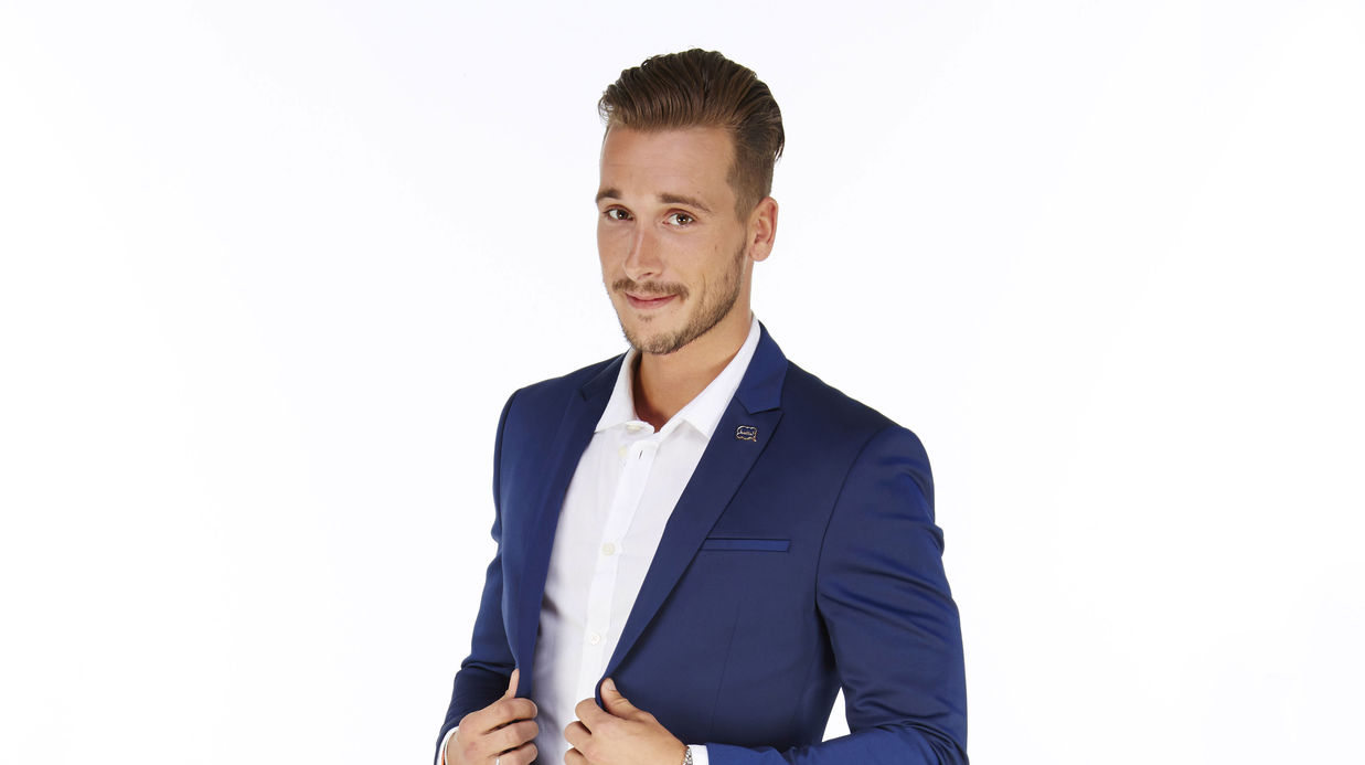 julien-secret-story-10
