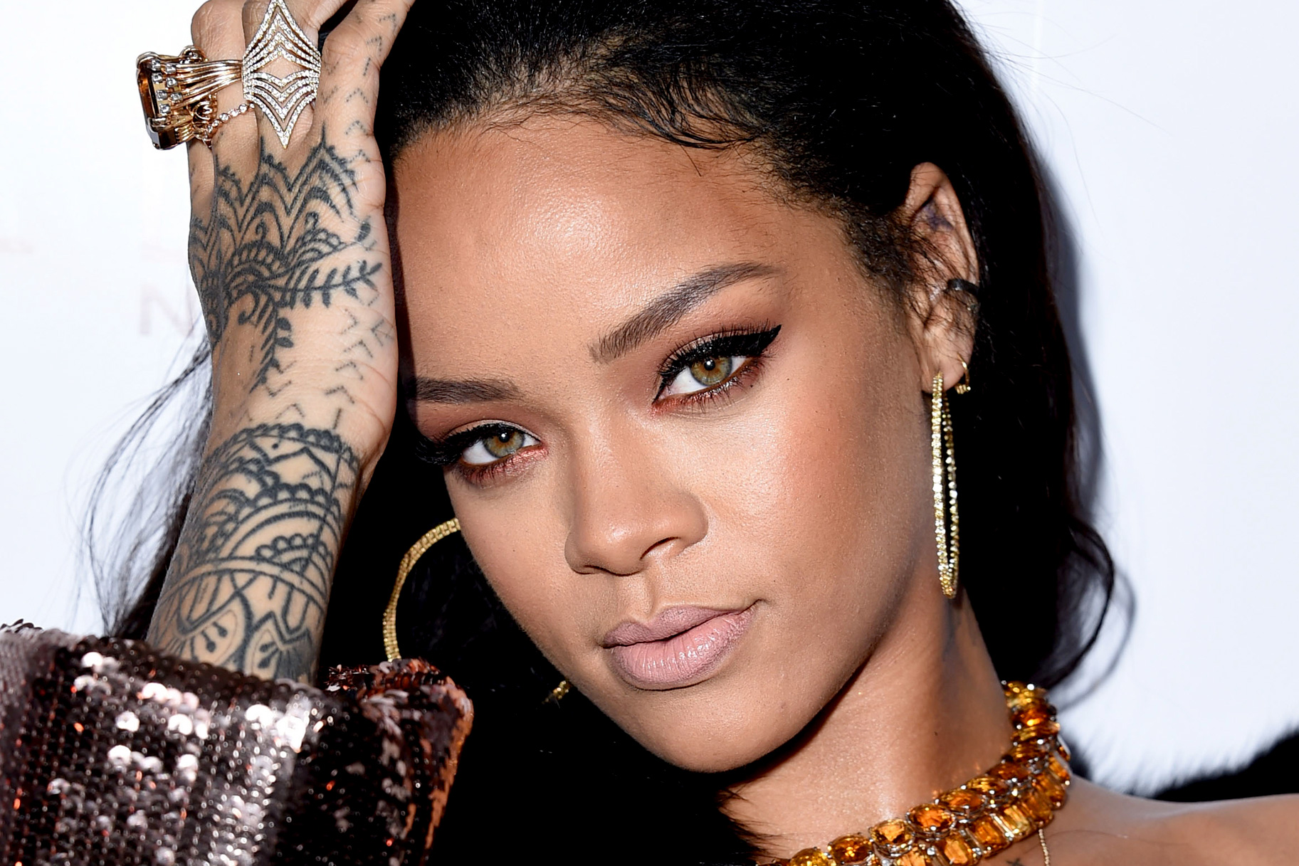 rihanna-buzzdefou